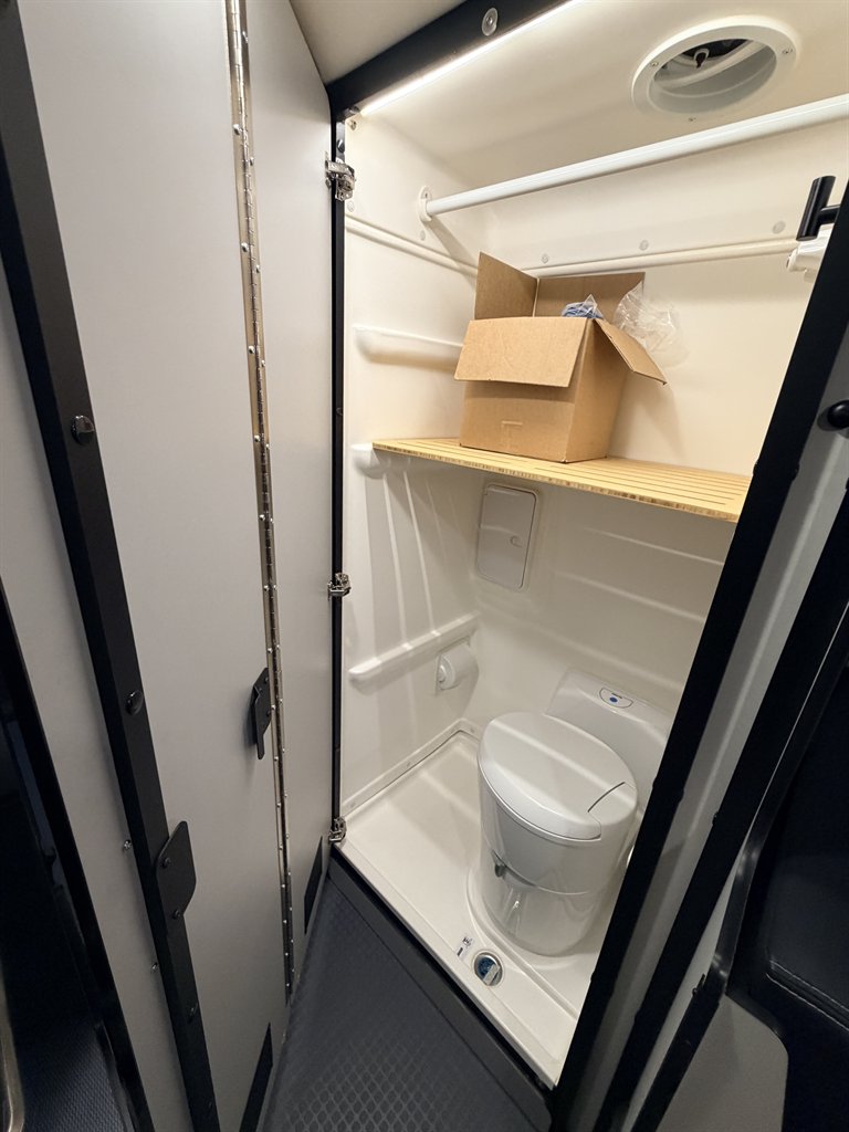 2015 Mercedes-Benz Sprinter Cab Chassis Base - Photo 9